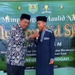 Maulid Nabi, Momentum Penyuluh Agama KUA Manggar Ajak Siswa Teladani Akhlak Rasulullah Maulid Nabi, Momentum Penyuluh Agama KUA Manggar Ajak Siswa Teladani Akhlak Rasulullah