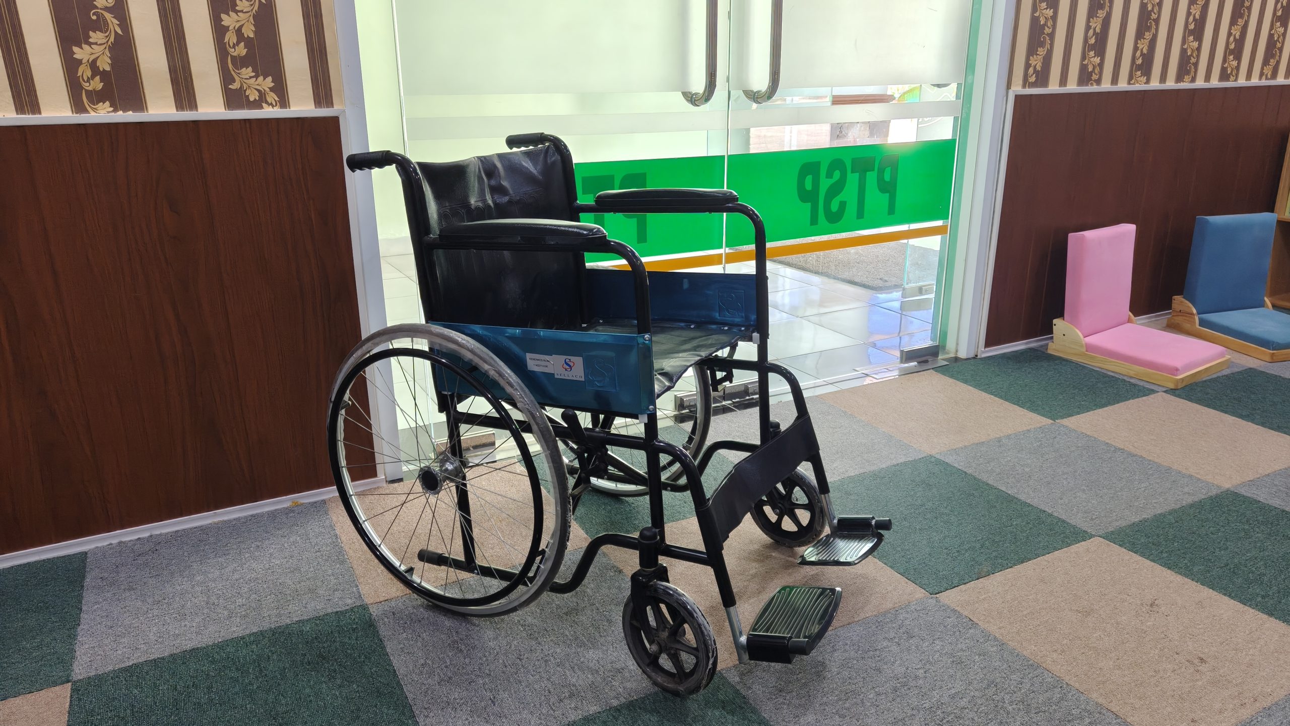 Fasilitas Kursi Roda