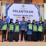 Siap Melayani, Delapan Orang CPNS Formasi 2024 Kemenag Beltim Resmi Dilantik Menjadi PNS