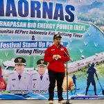 Aksi Kepala KUA Manggar Berbaur Bersama Ratusan Lansia di HAORNAS Beltim Jadi Sorotan b6b575ce-d7cb-495d-a52b-c7081d092349